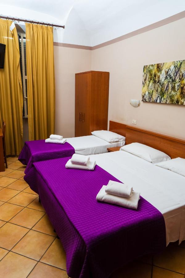 Hotel Cervia Рим Екстериор снимка