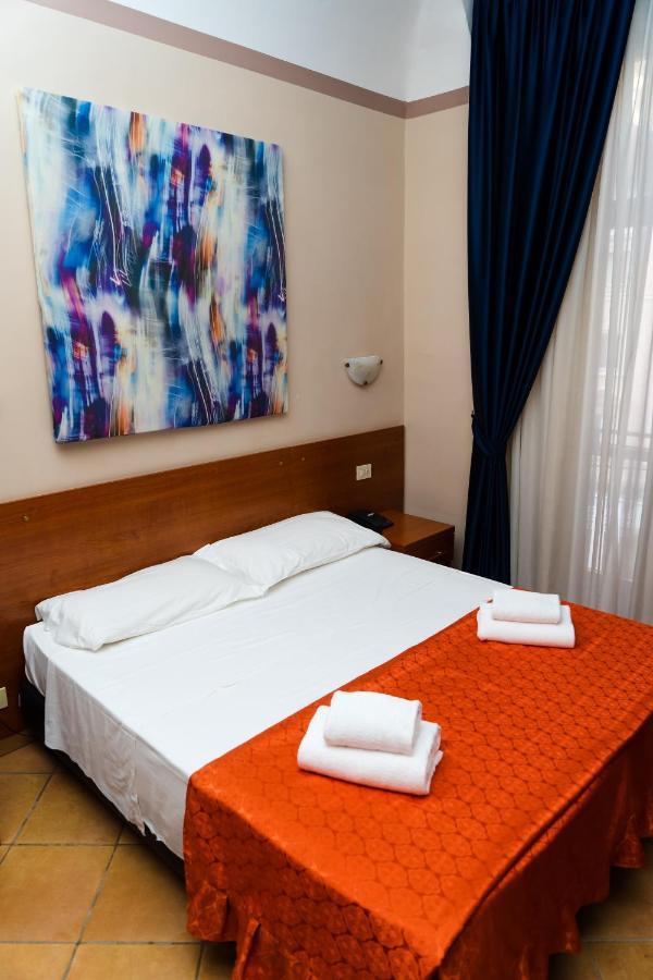Hotel Cervia Рим Екстериор снимка